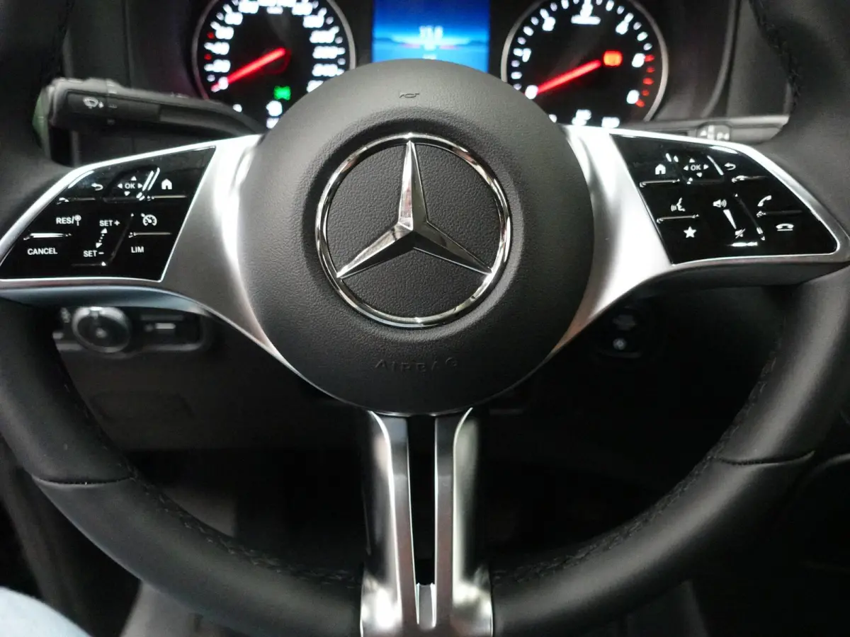 114 CDI L2 Select Automaat Dubbele Cabine NM Airco Apple Carplay/ Android auto Trekhaak Achterklep Parkeersensoren