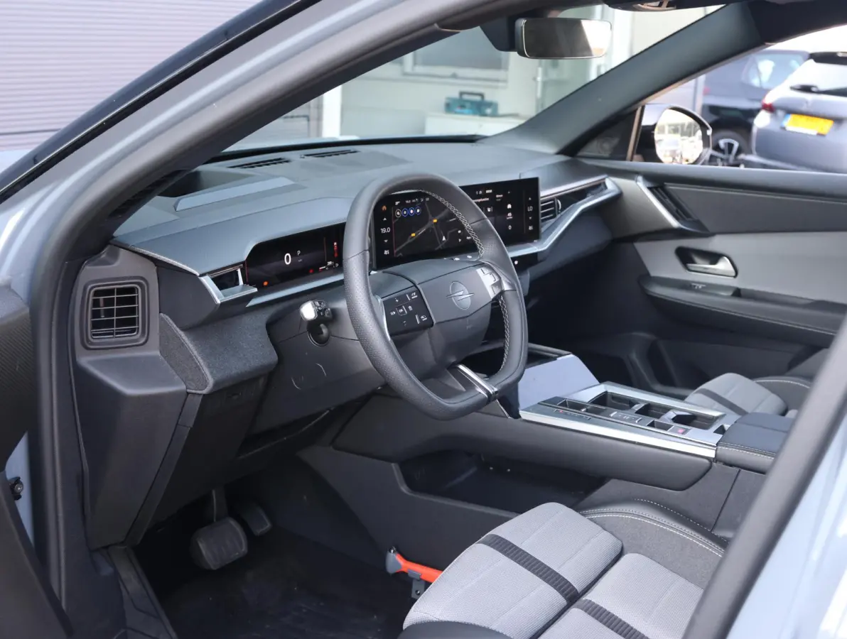 1.2 Turbo Hybrid GS 1ste Eigenaar | Camera 360* | Head-up display | Stoelverwarming | Stuurverwarming | Apple Carplay & Android Auto