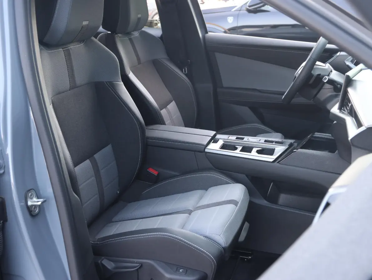 1.2 Turbo Hybrid GS 1ste Eigenaar | Camera 360* | Head-up display | Stoelverwarming | Stuurverwarming | Apple Carplay & Android Auto