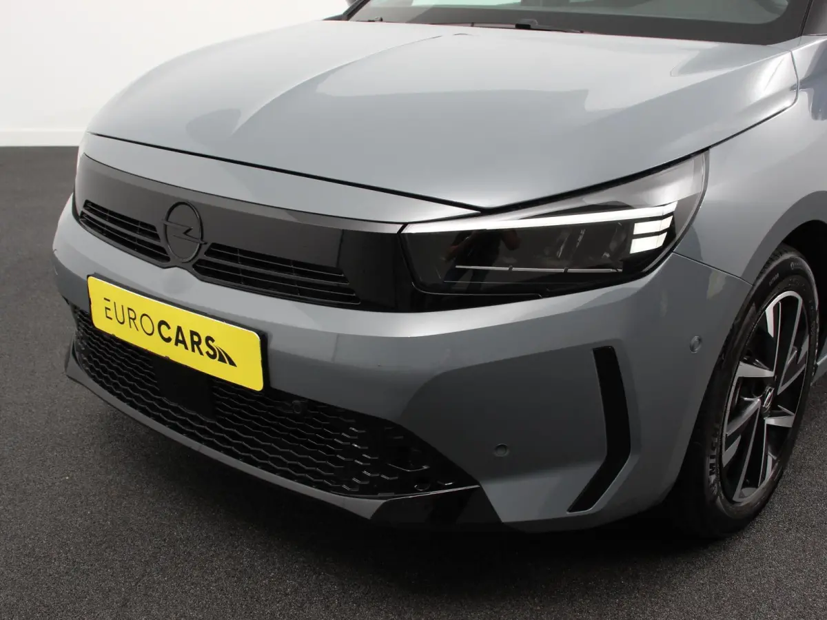 1.2 Turbo 100pk GS Nieuw model! Navigatie Apple Carplay/Android Auto Digitale Cockpit Airco Camera Parkeer sensoren V+A Cruise Control Lichtmetalen Velgen Dab