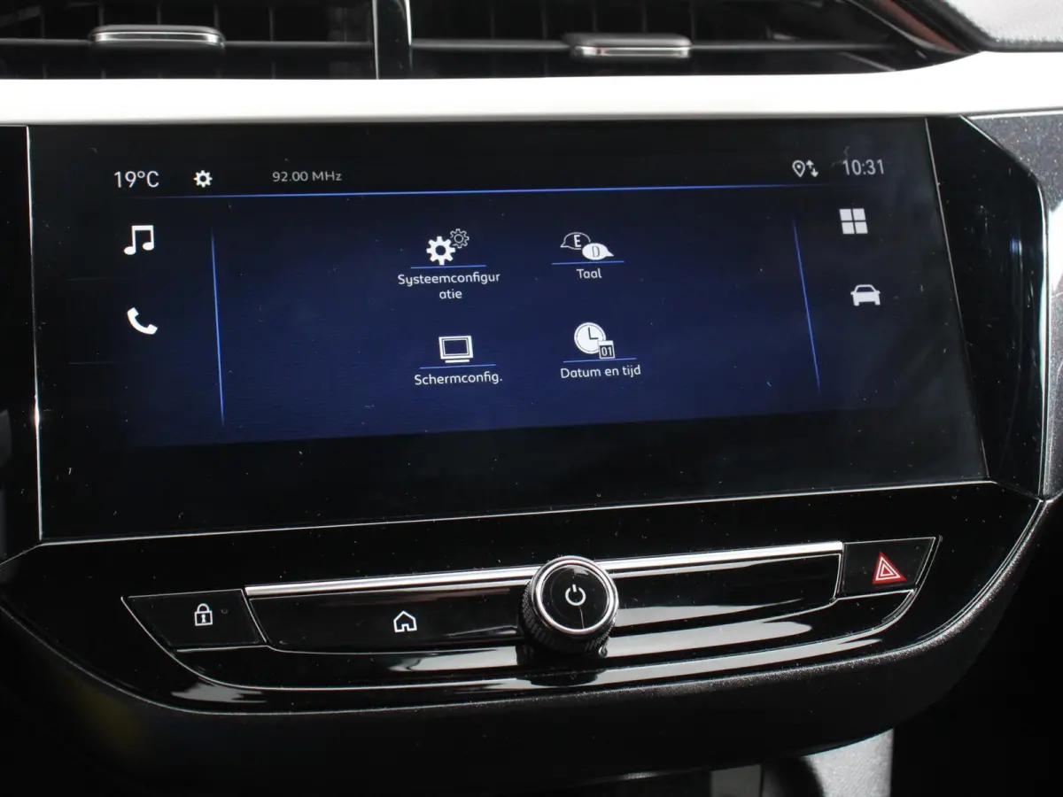 1.2 Turbo 100pk GS Nieuw model! Navigatie Apple Carplay/Android Auto Digitale Cockpit Airco Camera Parkeer sensoren V+A Cruise Control Lichtmetalen Velgen Dab