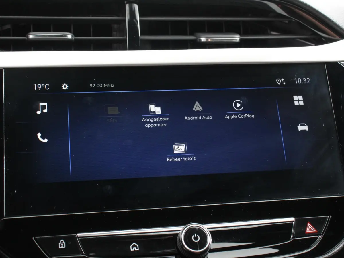 1.2 Turbo 100pk GS Nieuw model! Navigatie Apple Carplay/Android Auto Digitale Cockpit Airco Camera Parkeer sensoren V+A Cruise Control Lichtmetalen Velgen Dab