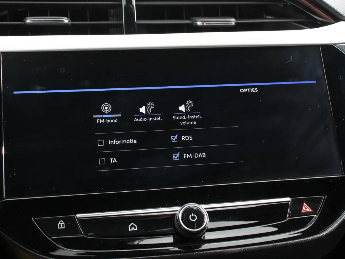 1.2 Turbo 100pk GS Nieuw model! Navigatie Apple Carplay/Android Auto Digitale Cockpit Airco Camera Parkeer sensoren V+A Cruise Control Lichtmetalen Velgen Dab
