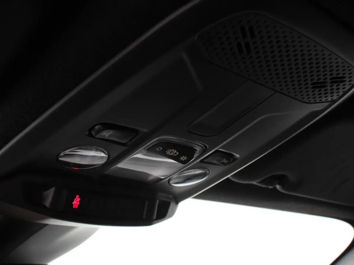 1.2 Turbo 100pk GS Nieuw model! Navigatie Apple Carplay/Android Auto Digitale Cockpit Airco Camera Parkeer sensoren V+A Cruise Control Lichtmetalen Velgen Dab