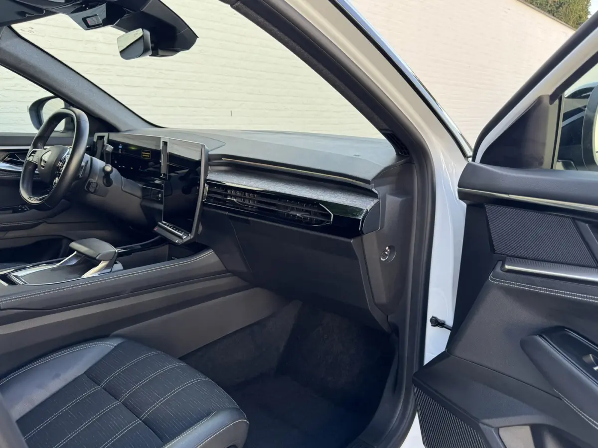 1.2 E-Tech full hybrid 200 Camera Navi Carplay Clima Sfeerverlichting
