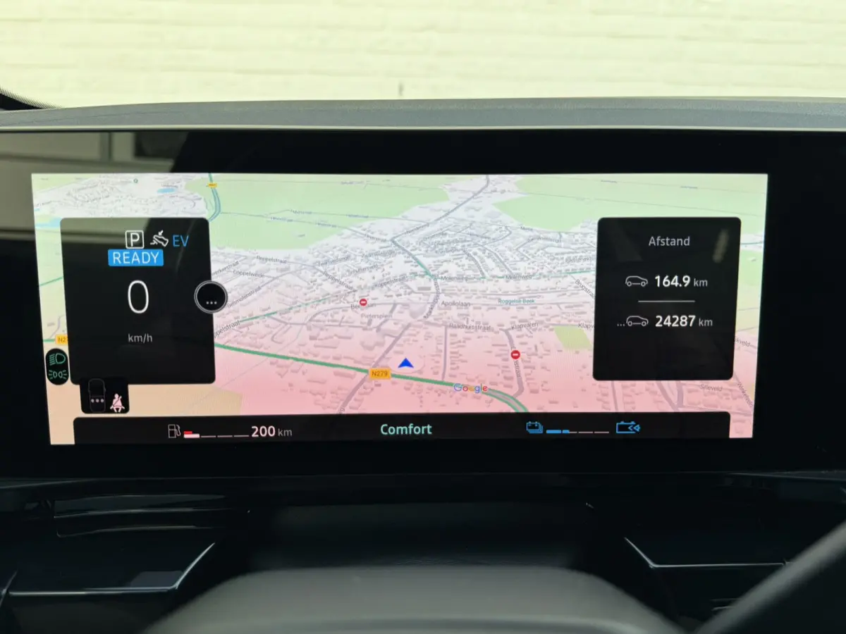 1.2 E-Tech full hybrid 200 Camera Navi Carplay Clima Sfeerverlichting