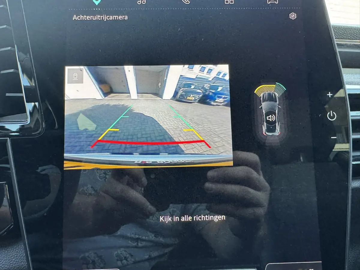 1.2 E-Tech full hybrid 200 Camera Navi Carplay Clima Sfeerverlichting