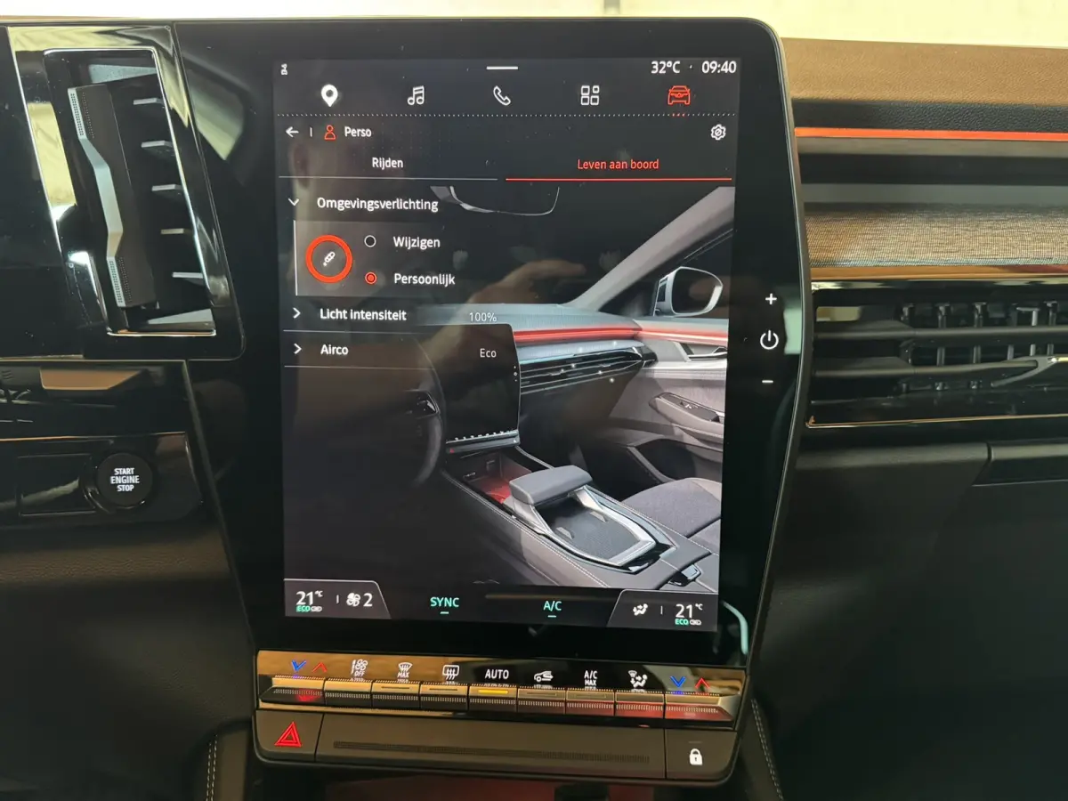 1.2 E-Tech full hybrid 200 Camera Navi Carplay Clima Sfeerverlichting