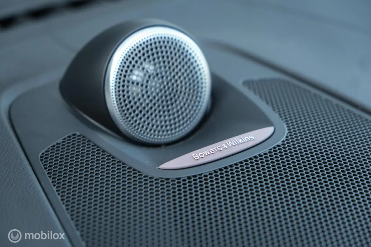 2.0 T8 Plug-in hybrid AWD Inscription Exclusive | Luchtvering | Bowers & Wilkens | 21 Inch | ACC | HUD | Pano | Trekhaak | Tailored Wool | Stoel en Stuurwielverw. | Google Infotainment