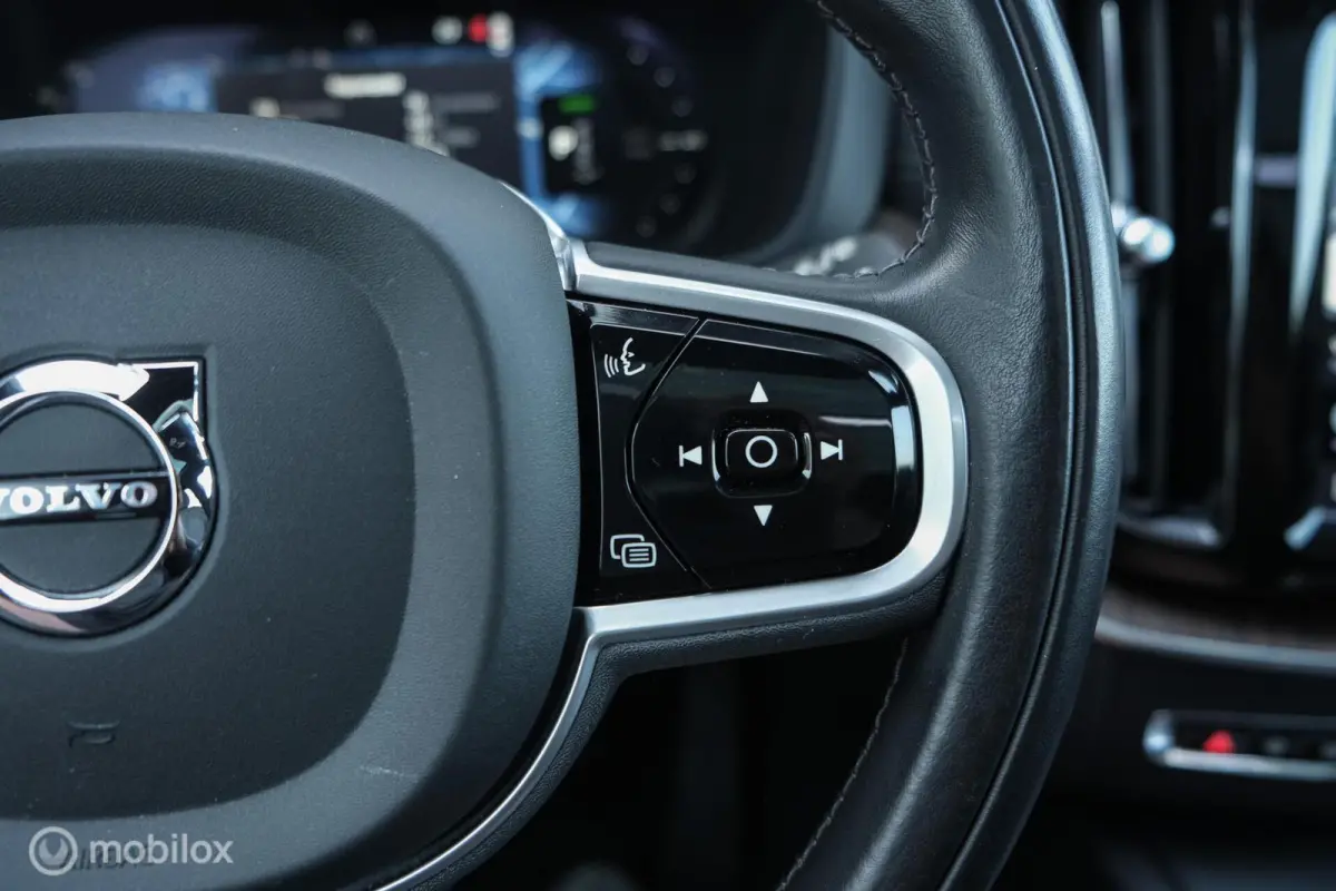 2.0 T8 Plug-in hybrid AWD Inscription Exclusive | Luchtvering | Bowers & Wilkens | 21 Inch | ACC | HUD | Pano | Trekhaak | Tailored Wool | Stoel en Stuurwielverw. | Google Infotainment