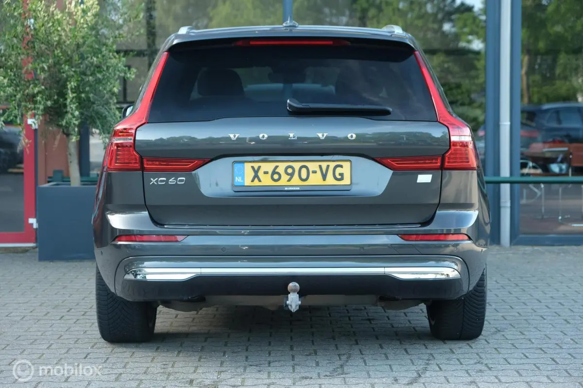 2.0 T8 Plug-in hybrid AWD Inscription Exclusive | Luchtvering | Bowers & Wilkens | 21 Inch | ACC | HUD | Pano | Trekhaak | Tailored Wool | Stoel en Stuurwielverw. | Google Infotainment