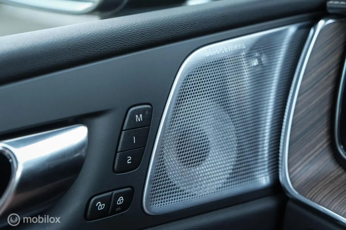 2.0 T8 Plug-in hybrid AWD Inscription Exclusive | Luchtvering | Bowers & Wilkens | 21 Inch | ACC | HUD | Pano | Trekhaak | Tailored Wool | Stoel en Stuurwielverw. | Google Infotainment