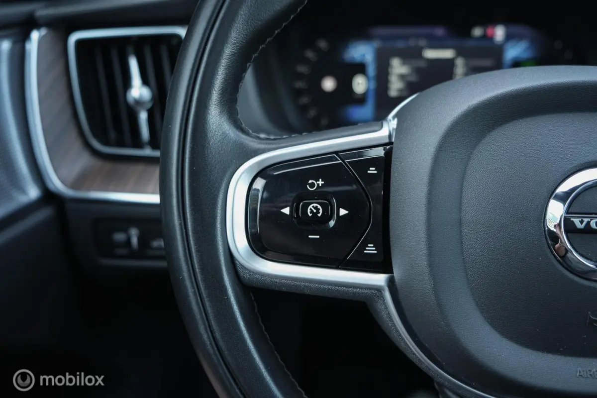2.0 T8 Plug-in hybrid AWD Inscription Exclusive | Luchtvering | Bowers & Wilkens | 21 Inch | ACC | HUD | Pano | Trekhaak | Tailored Wool | Stoel en Stuurwielverw. | Google Infotainment