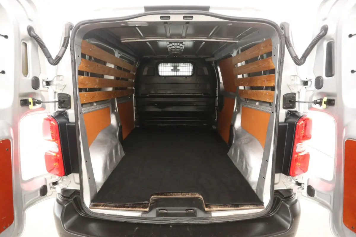 1.6 BlueHDI L2H1 | Marge | Clima | Cruise | Carplay | Navi | Parkeersensoren