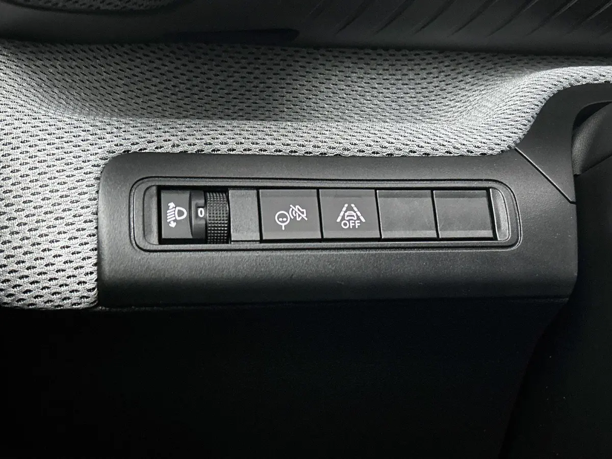 Business Comfort Range 44 kWh 113pk | Navigatie | Airco | Cruise Control | Parkeersensoren | Led koplampen | Apple Carplay / Android Auto | Bluetooth | DAB+ radio | Comfortstoelen | Elektris