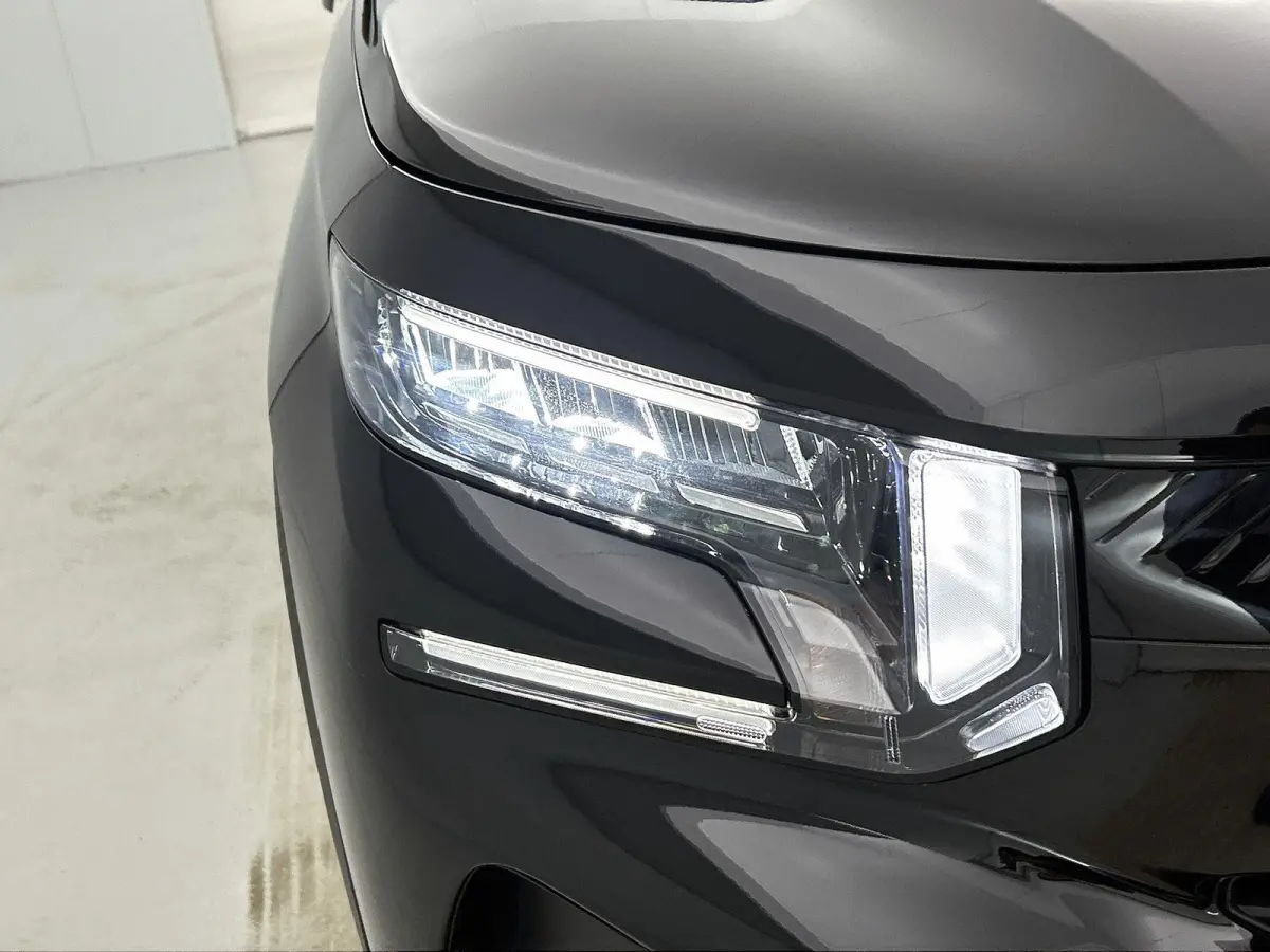 Business Comfort Range 44 kWh 113pk | Navigatie | Airco | Cruise Control | Parkeersensoren | Led koplampen | Apple Carplay / Android Auto | Bluetooth | DAB+ radio | Comfortstoelen | Elektris