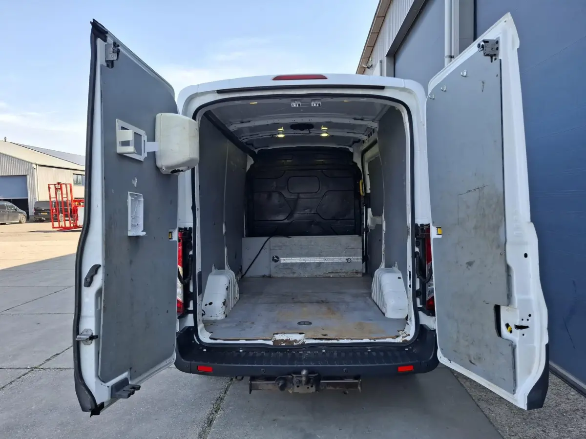 330 2.0 TDCI L2H2 Trend AIRCO / CRUISE CONTROLE / NAVI / TREKHAAK /  EURO 6