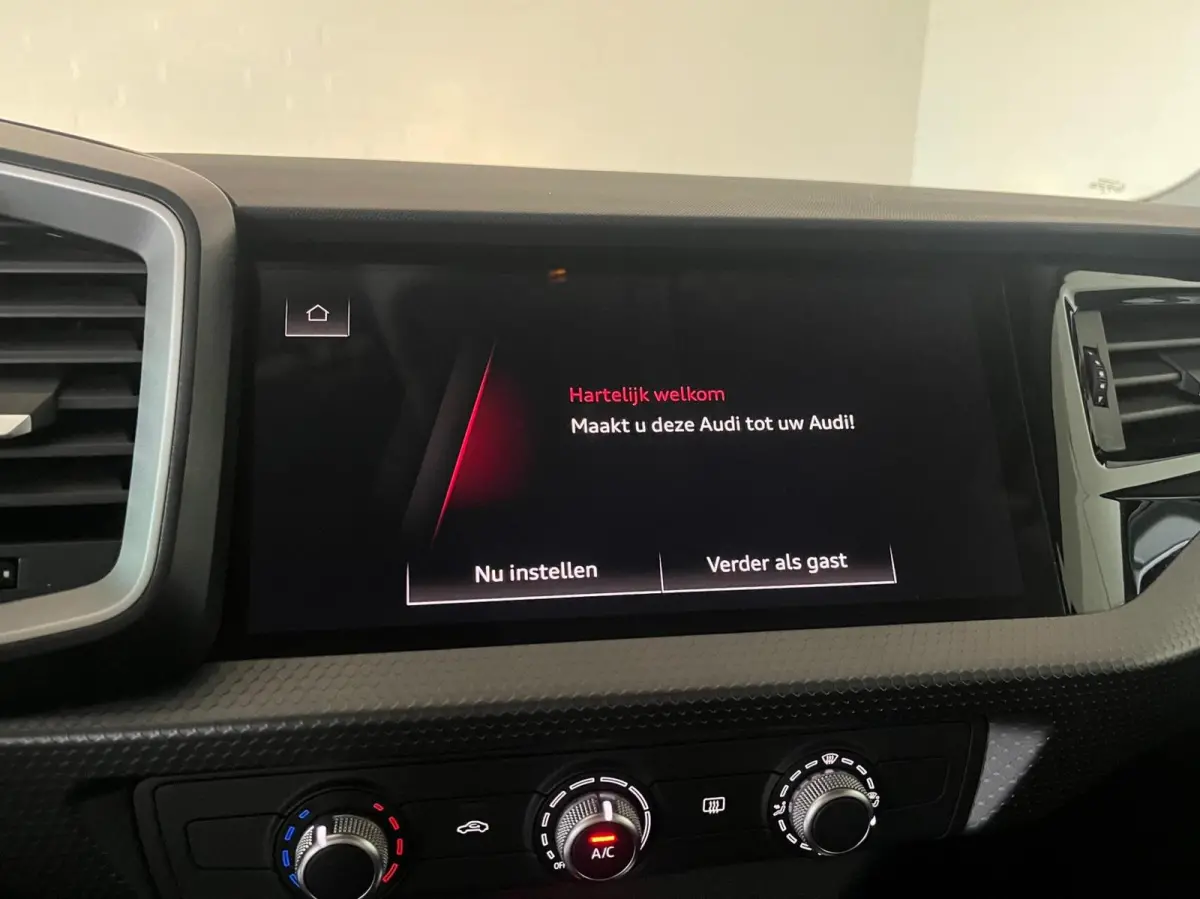 25 TFSI Pro Line , Virtual cockpit,Carplay