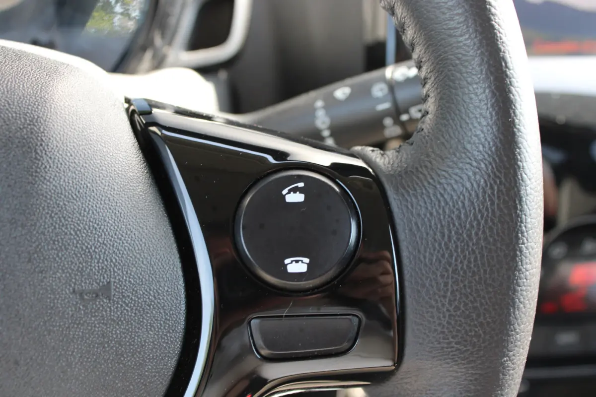 1.0 e-VTi Allure | Navi by app | Camera | Climate control | Apple carplay | NL auto | 32.000km | BTW |