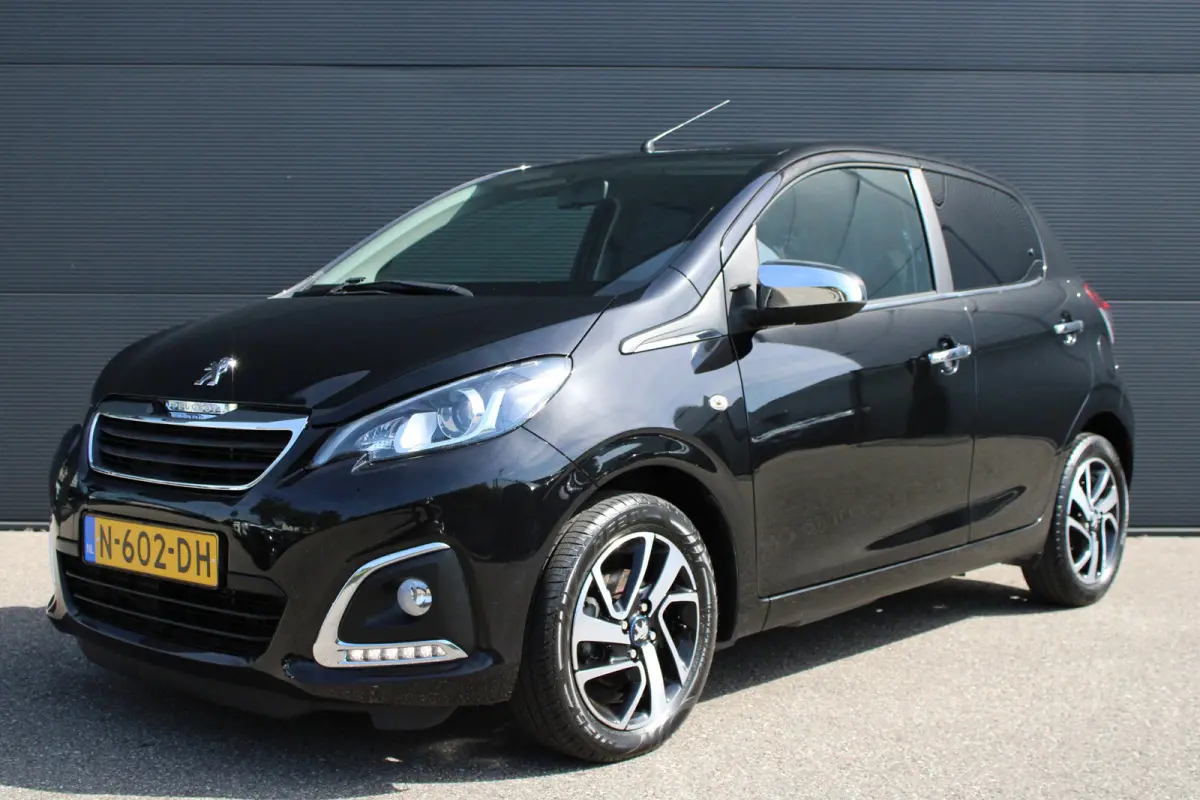 1.0 e-VTi Allure | Navi by app | Camera | Climate control | Apple carplay | NL auto | 32.000km | BTW |