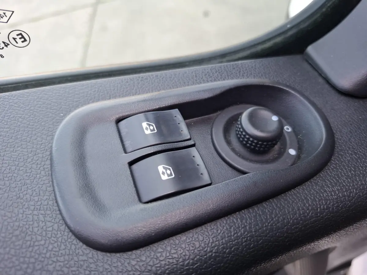 T35 2.3 dCi L2H2 AIRCO / CRUISE CONTROLE / IMPERIAL / TREKHAAK / EURO 6