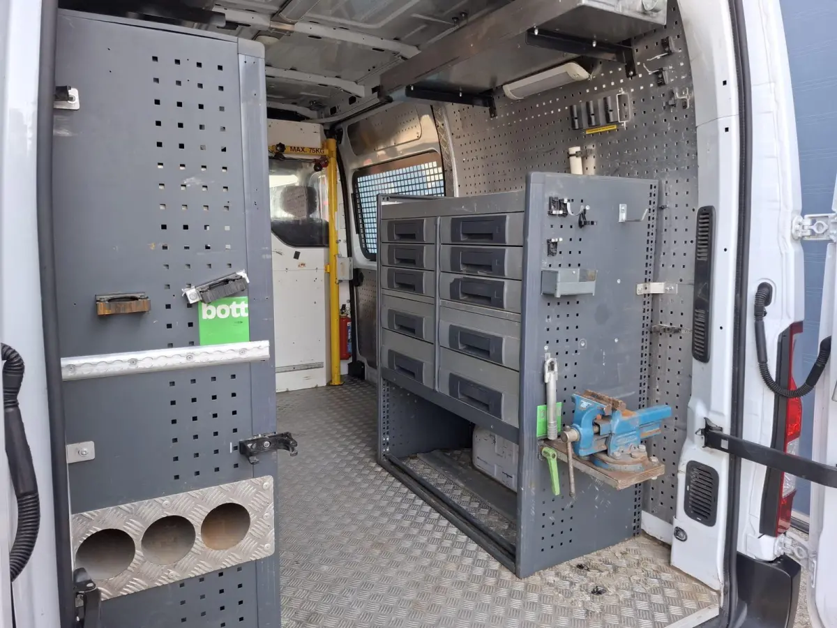 T35 2.3 dCi L2H2 AIRCO / CRUISE CONTROLE / IMPERIAL / TREKHAAK / EURO 6