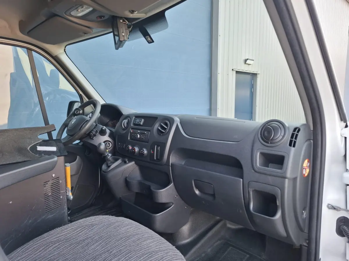 T35 2.3 dCi L2H2 AIRCO / CRUISE CONTROLE / IMPERIAL / TREKHAAK / EURO 6