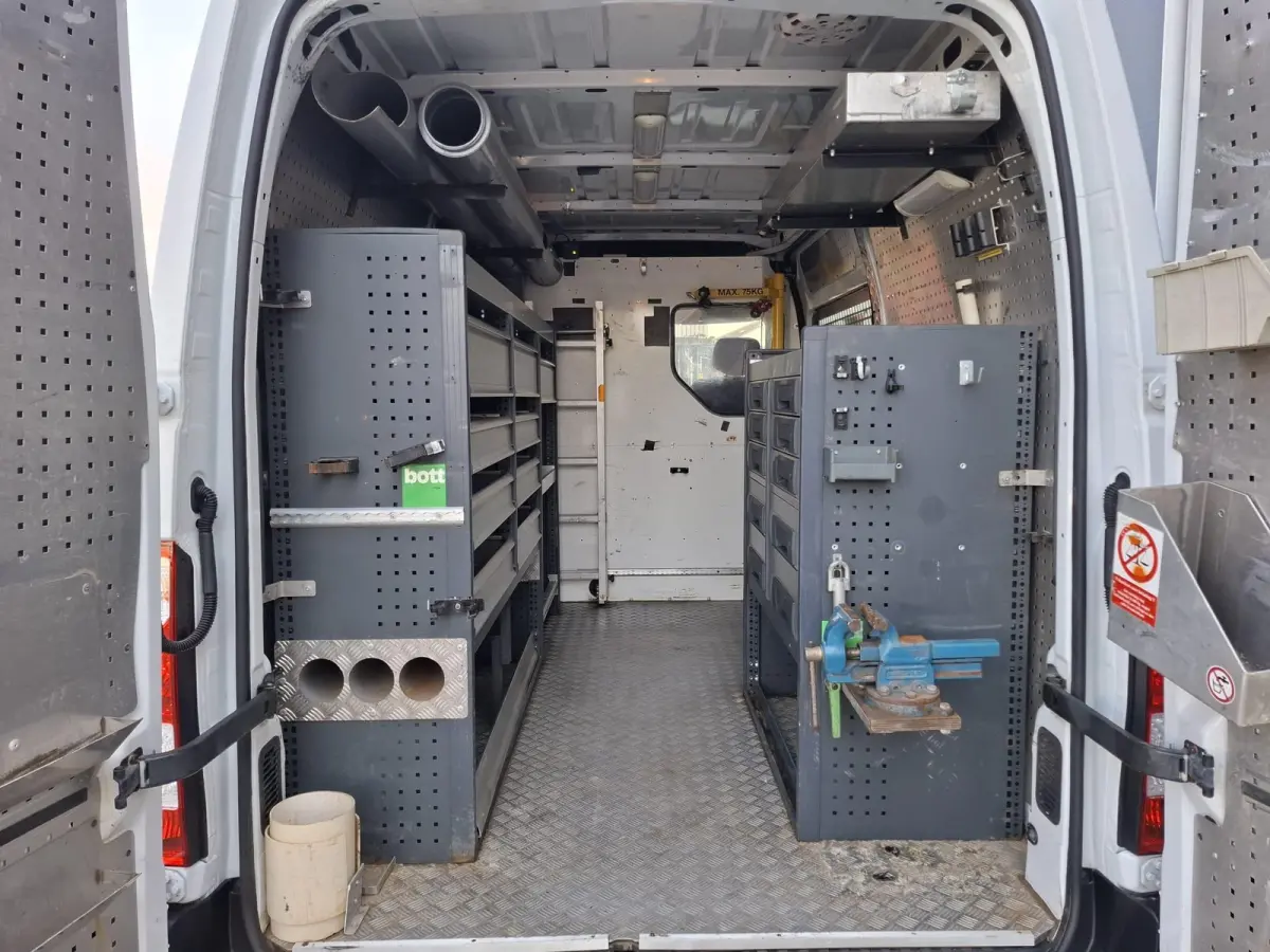 T35 2.3 dCi L2H2 AIRCO / CRUISE CONTROLE / IMPERIAL / TREKHAAK / EURO 6