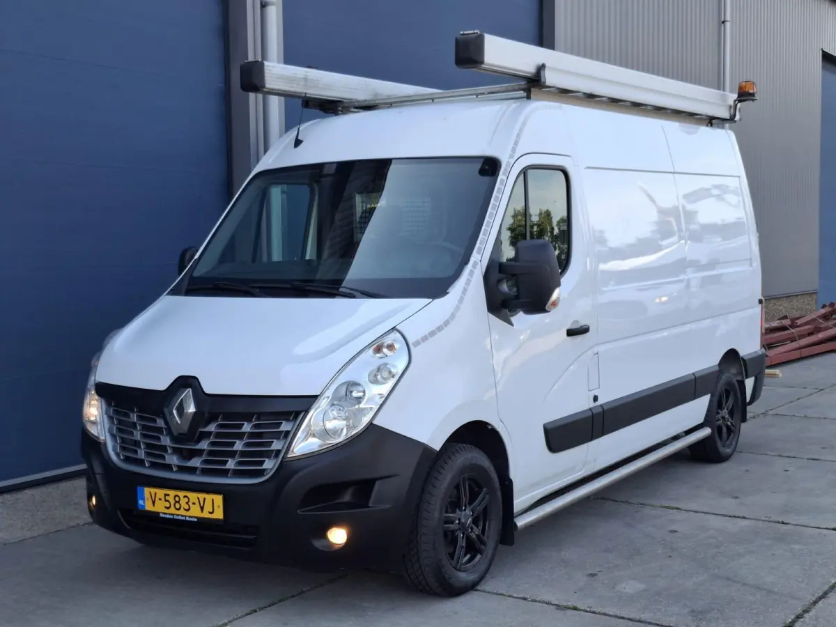 T35 2.3 dCi L2H2 AIRCO / CRUISE CONTROLE / IMPERIAL / TREKHAAK / EURO 6
