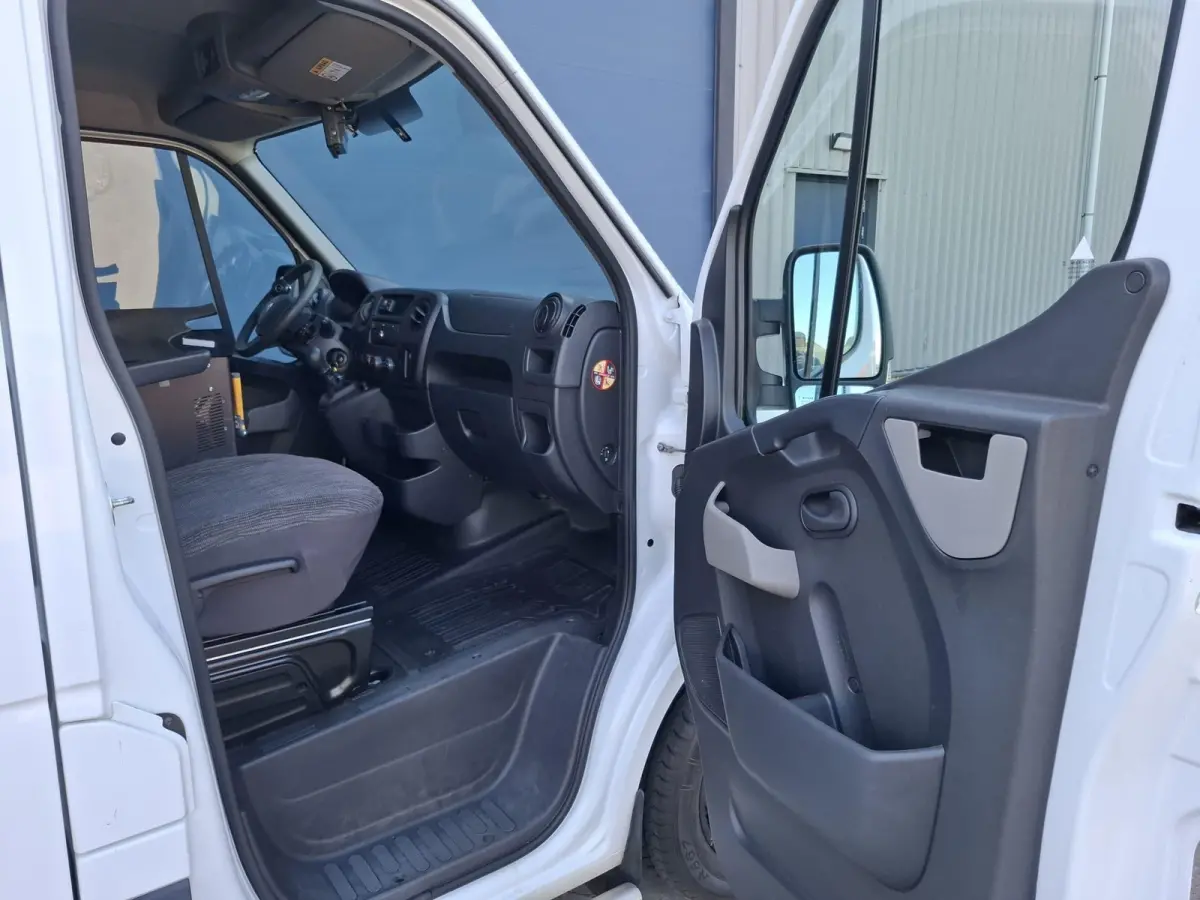 T35 2.3 dCi L2H2 AIRCO / CRUISE CONTROLE / IMPERIAL / TREKHAAK / EURO 6