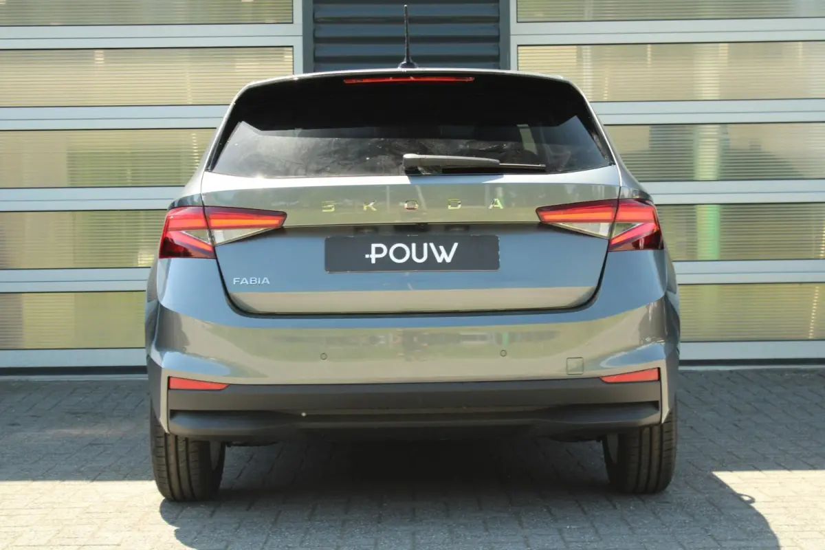 1.0 TSI 95pk Business Edition | Travel Pakket