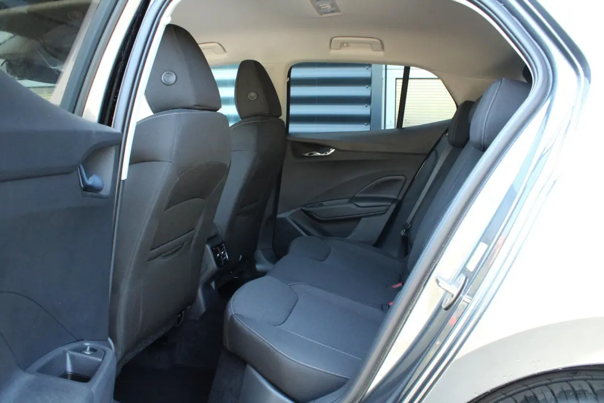 1.0 TSI 95pk Business Edition | Travel Pakket