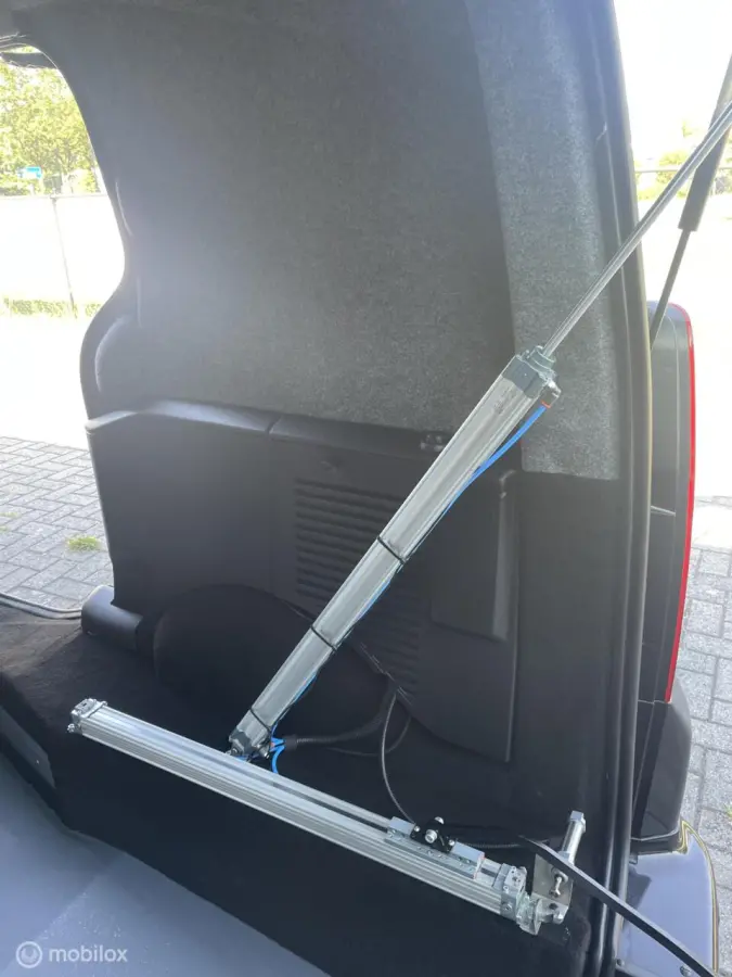 bestel 1.6 e-HDI Automaat ZELFRIJDER met HBS