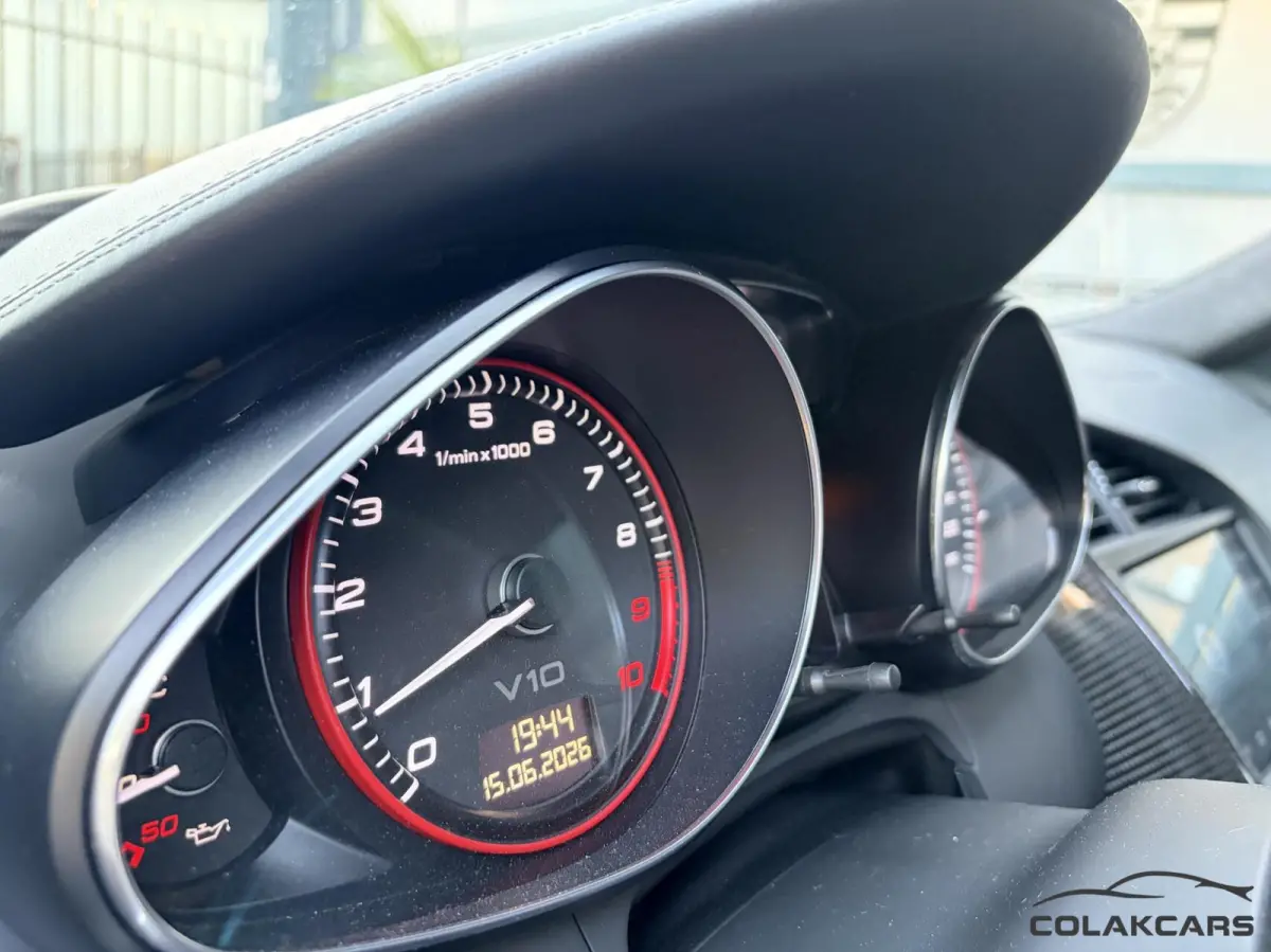 5.2 V10 FSI F1 Seats| Camera| Btw 525PK