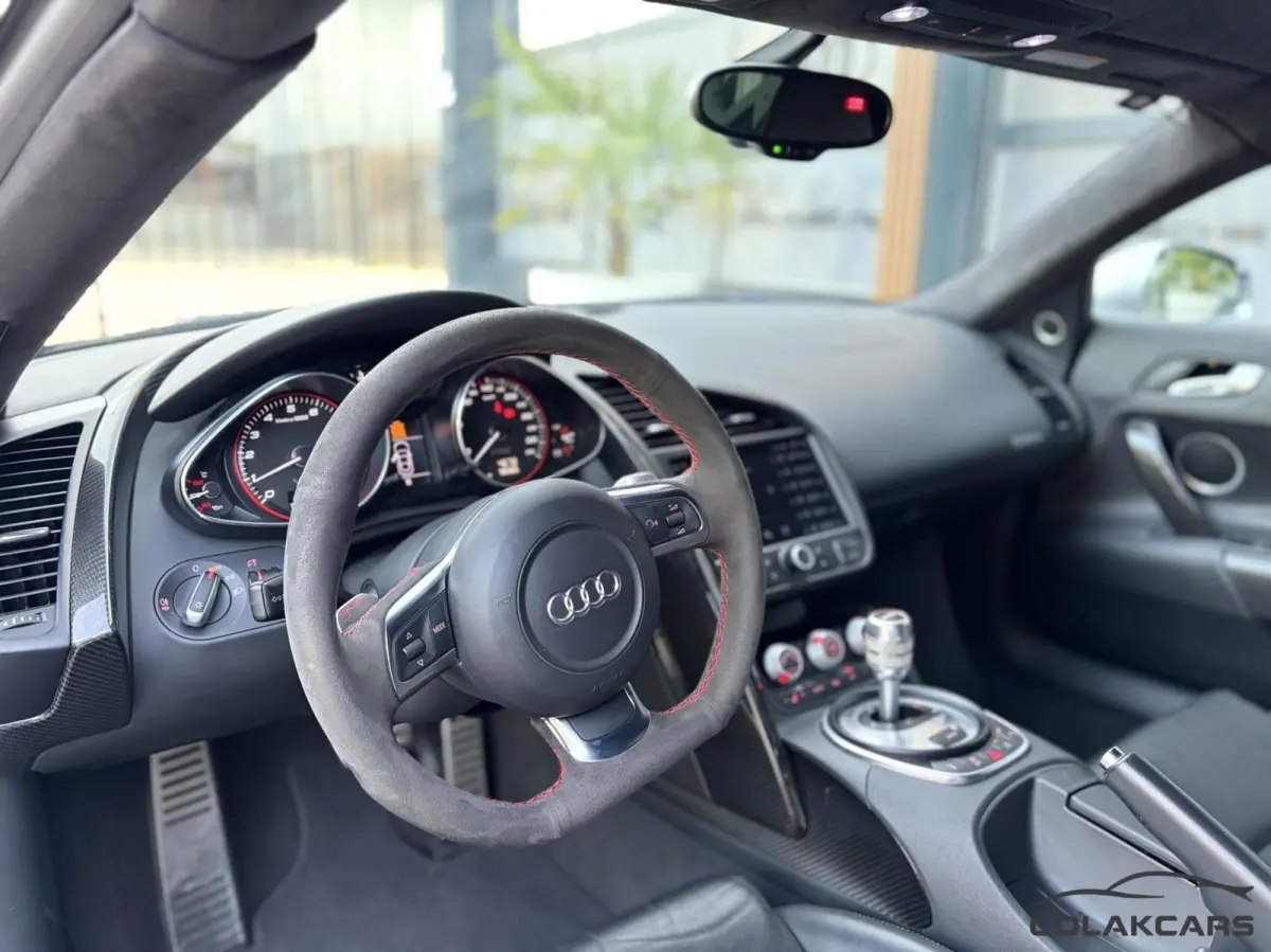 5.2 V10 FSI F1 Seats| Camera| Btw 525PK
