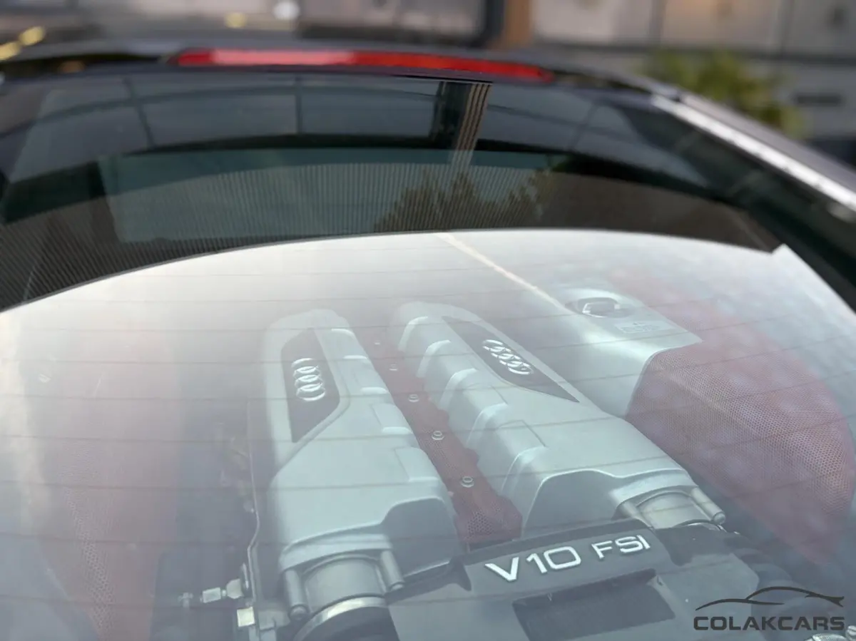5.2 V10 FSI F1 Seats| Camera| Btw 525PK