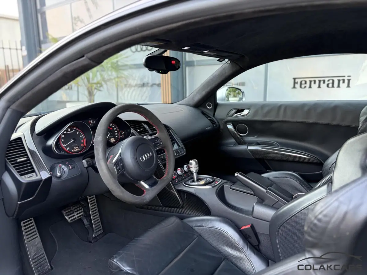 5.2 V10 FSI F1 Seats| Camera| Btw 525PK