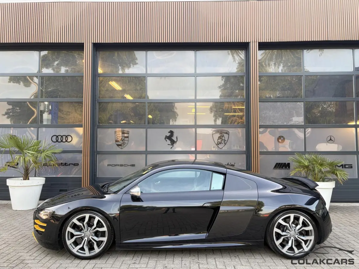 5.2 V10 FSI F1 Seats| Camera| Btw 525PK