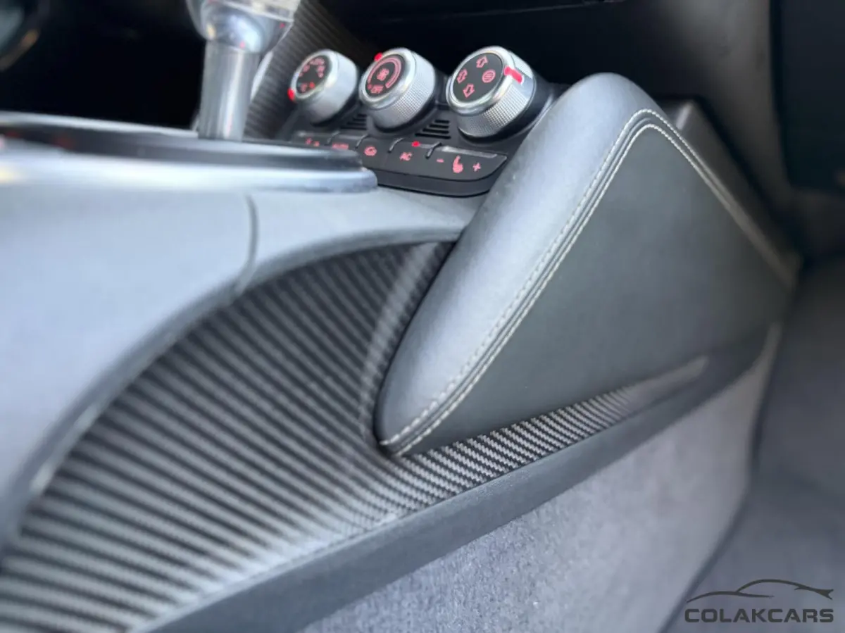 5.2 V10 FSI F1 Seats| Camera| Btw 525PK
