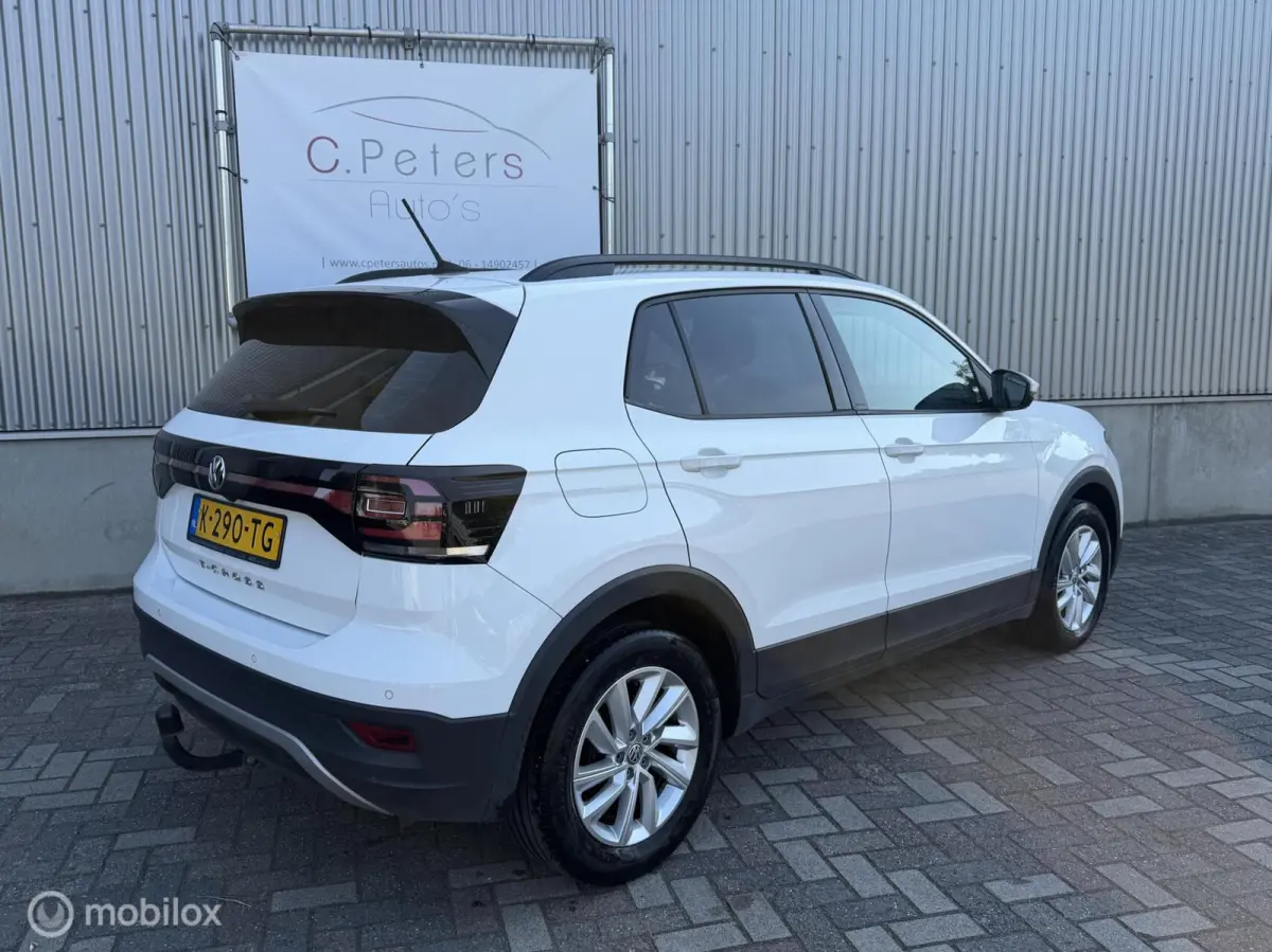 1.0 TSI Life Business 2020 / Carplay / Camera / Trekhaak / Stoelverwarming / NAP