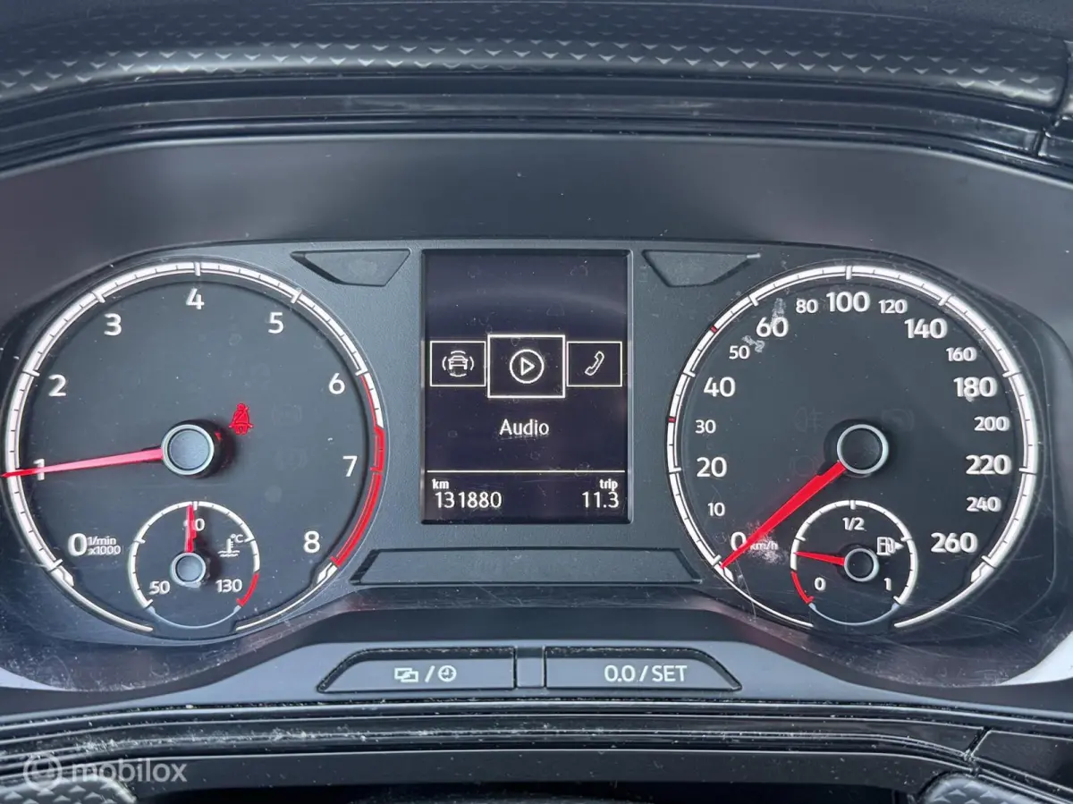 1.0 TSI Life Business 2020 / Carplay / Camera / Trekhaak / Stoelverwarming / NAP