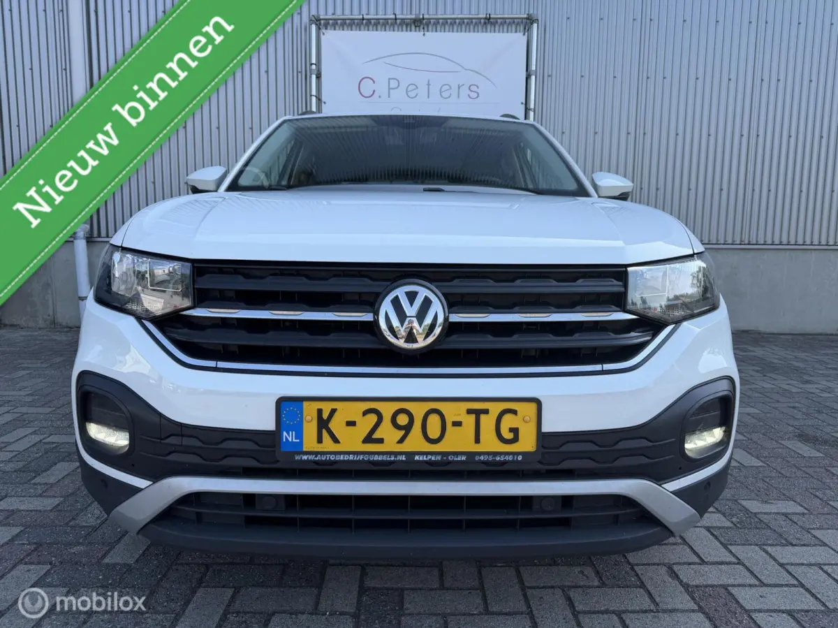 1.0 TSI Life Business 2020 / Carplay / Camera / Trekhaak / Stoelverwarming / NAP