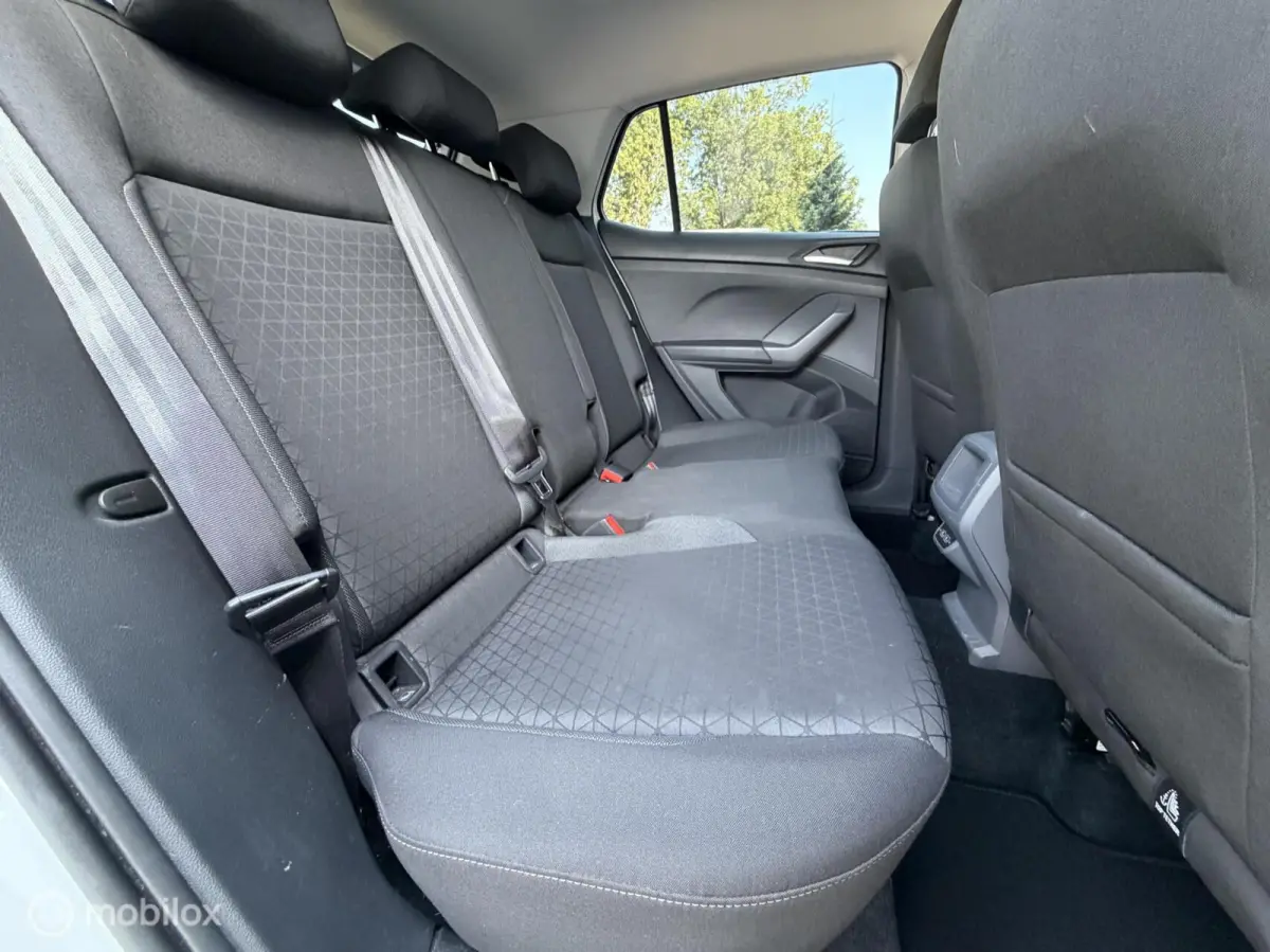 1.0 TSI Life Business 2020 / Carplay / Camera / Trekhaak / Stoelverwarming / NAP