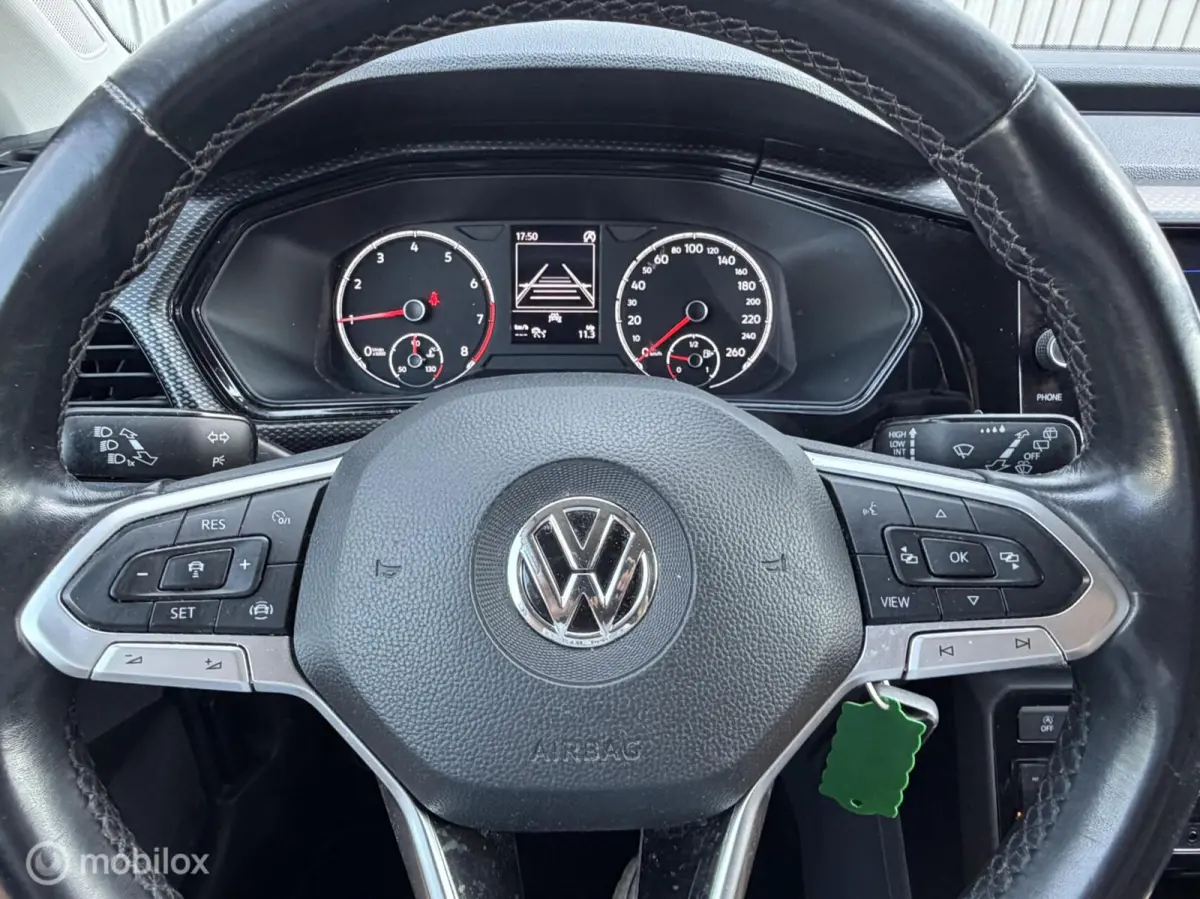 1.0 TSI Life Business 2020 / Carplay / Camera / Trekhaak / Stoelverwarming / NAP