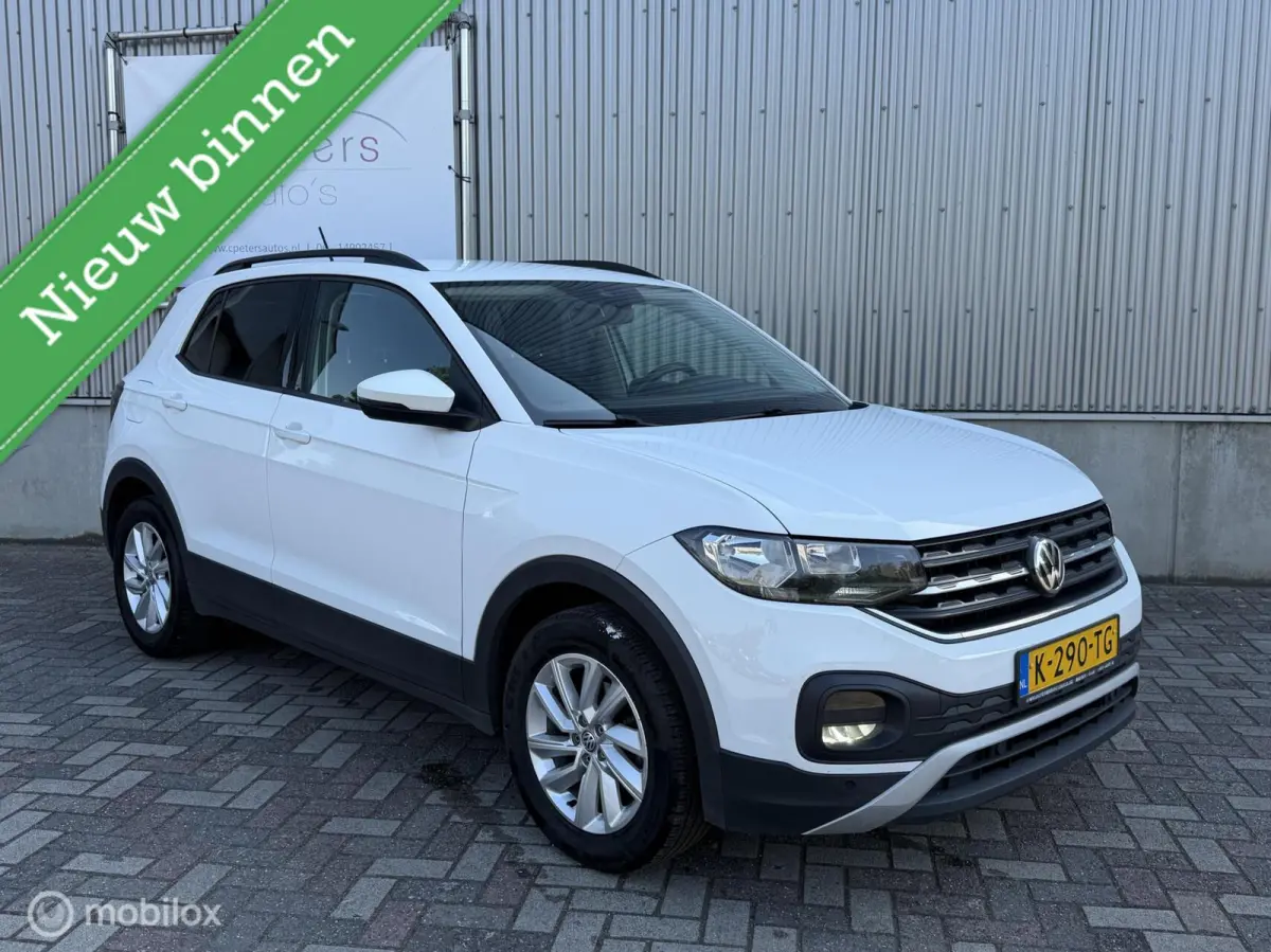 1.0 TSI Life Business 2020 / Carplay / Camera / Trekhaak / Stoelverwarming / NAP