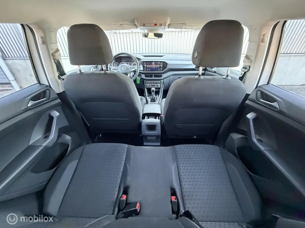 1.0 TSI Life Business 2020 / Carplay / Camera / Trekhaak / Stoelverwarming / NAP