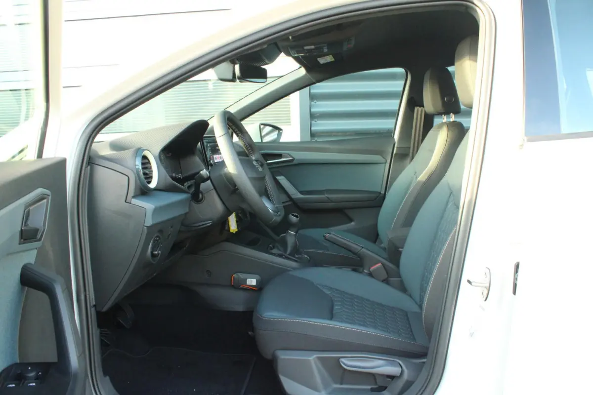 1.0 EcoTSI 95pk Style | Apple Carplay/Android Auto | 16" Velgen | Parkeersensoren