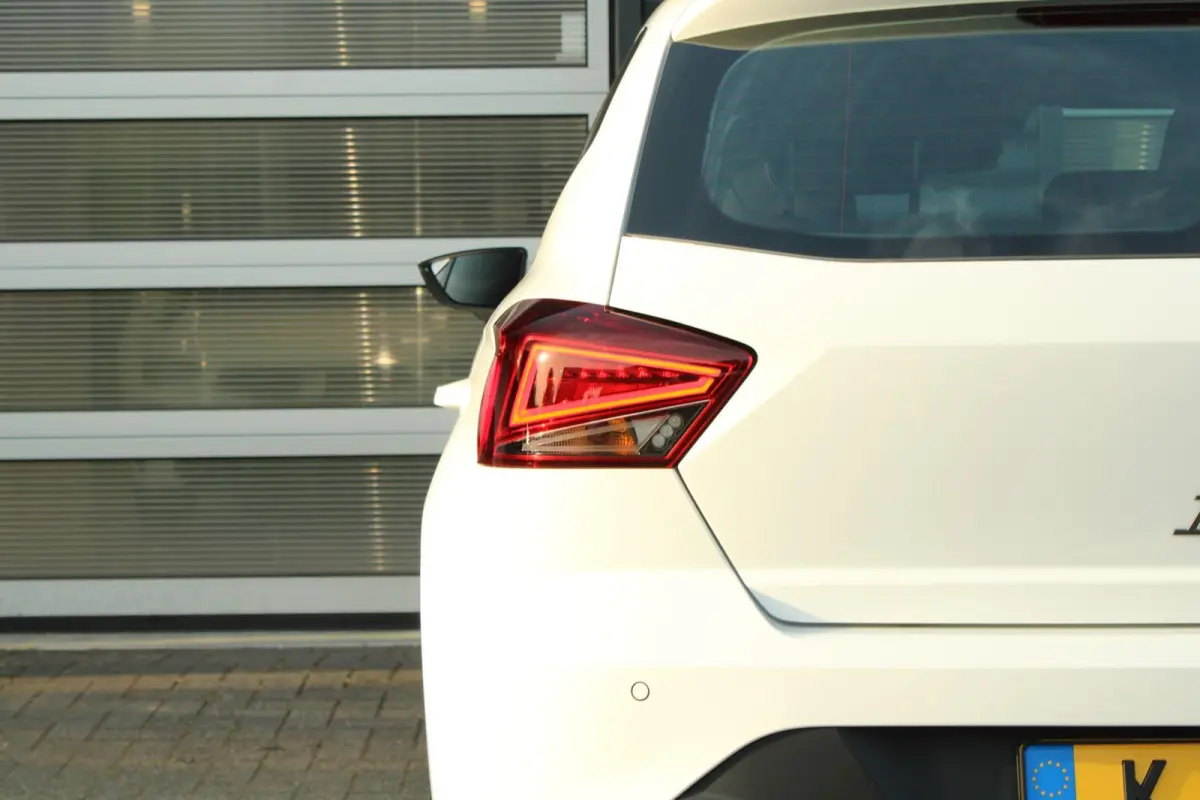 1.0 EcoTSI 95pk Style | Apple Carplay/Android Auto | 16" Velgen | Parkeersensoren