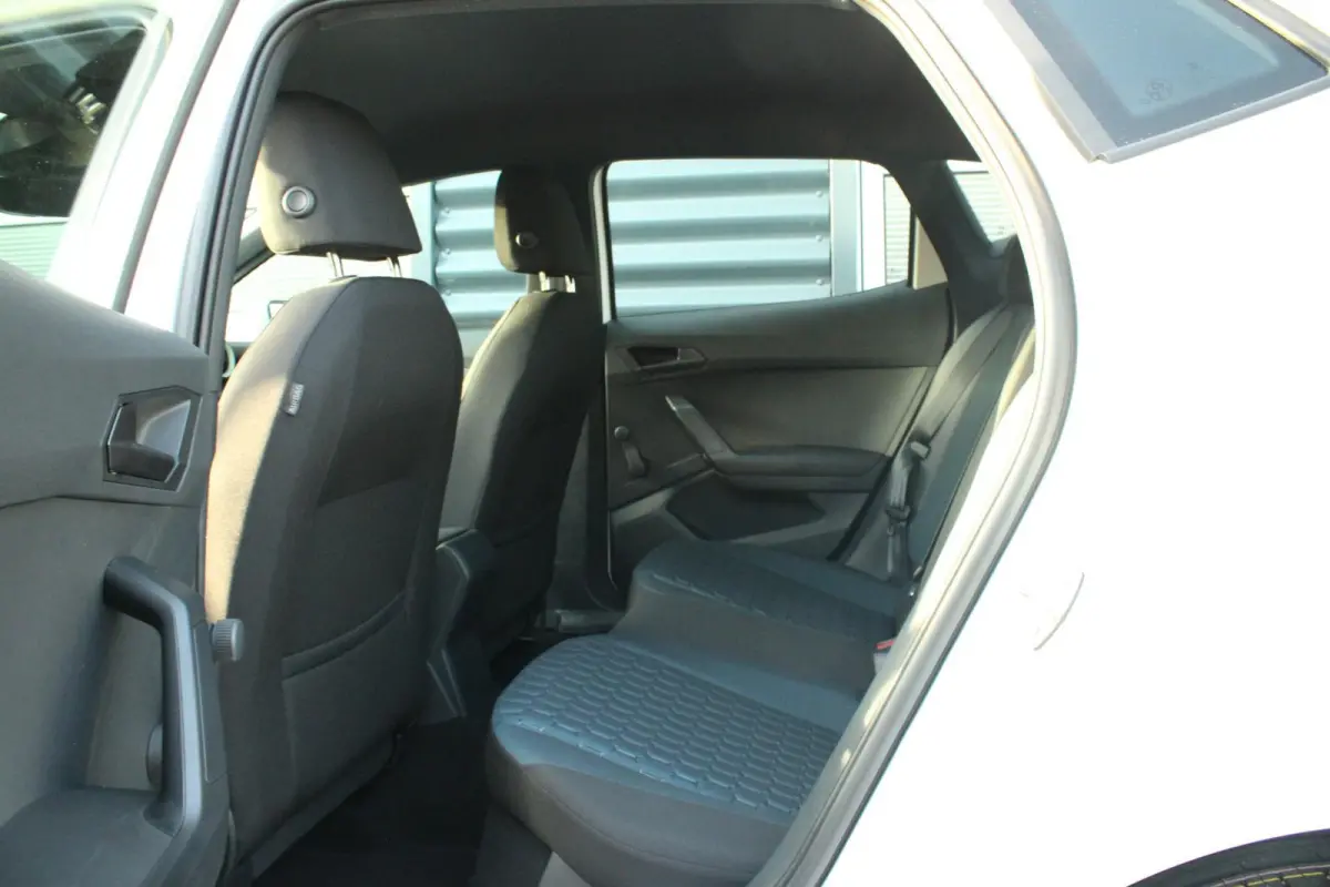 1.0 EcoTSI 95pk Style | Apple Carplay/Android Auto | 16" Velgen | Parkeersensoren