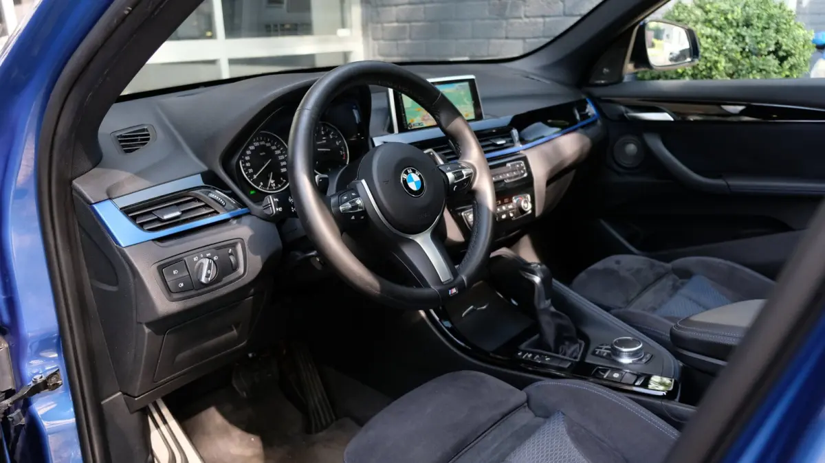 SDrive20i High Executive M-Sport ACC| HUD|PANO|H/K|1E EIG|VOL!